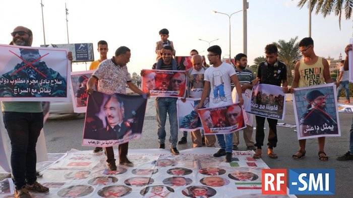 В Бенгази устроили митинг против главного террориста Ливии Файеза Сарраджа - rf-smi.ru - Ливия - Бенгази