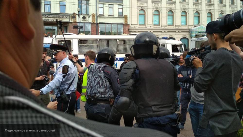 Сми выступило. Митинг у Мосгорсуда. Регулирование СМИ Петербурга. Лидеры украинской оппозиции беспорядки события ТВЦ. Кто был провокатором в Москве митингов.