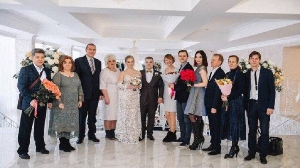 Были на свадьбе сына. Жена Сергея Захарова. Семья Захарова Ефремов. Со свадьбой сына.