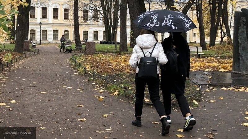 В середине сентября было ветрено желтые