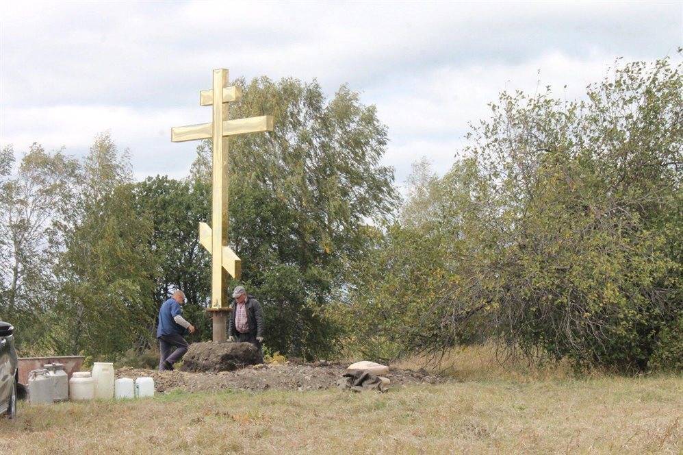 Погода село малая. Малая Хомутерь Барышский район. Село малая Хомутерь. Малая Хомутерь Барышский район Ульяновская область. Поклонный крест указатель.