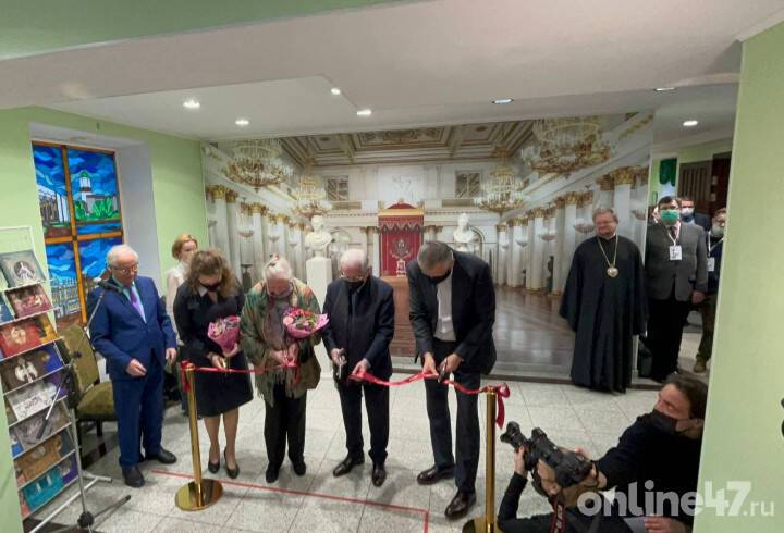 Выставка замков. Эрмитаж Выборг выставки. В Выборге в Эрмитаже открылась выставка. Последние выставки в Эрмитаже. Выставка стекла в Эрмитаже.