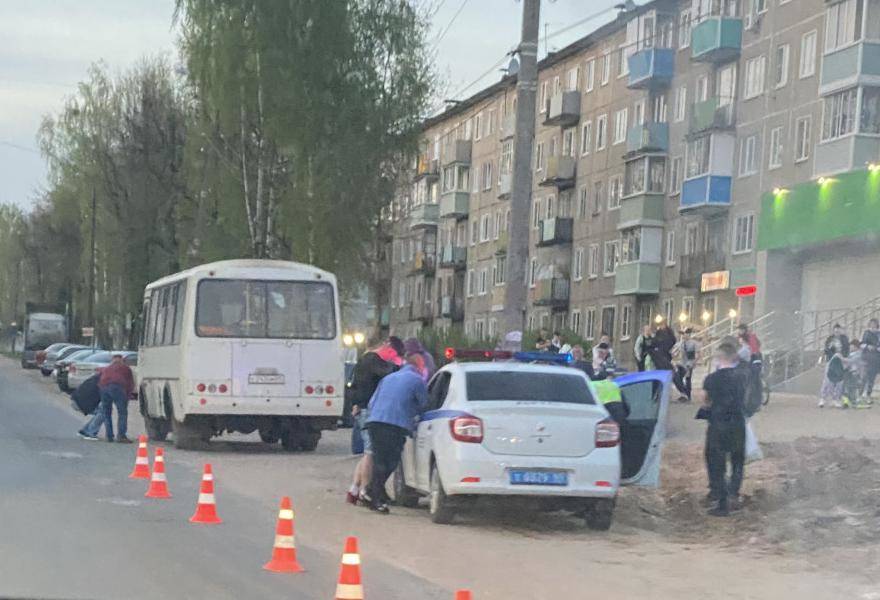 Сбили 4 летнюю девочку. Торжок происшествия свежие. Происшествия в Торжке сегодня. Торжок авария на Ленинградском шоссе.