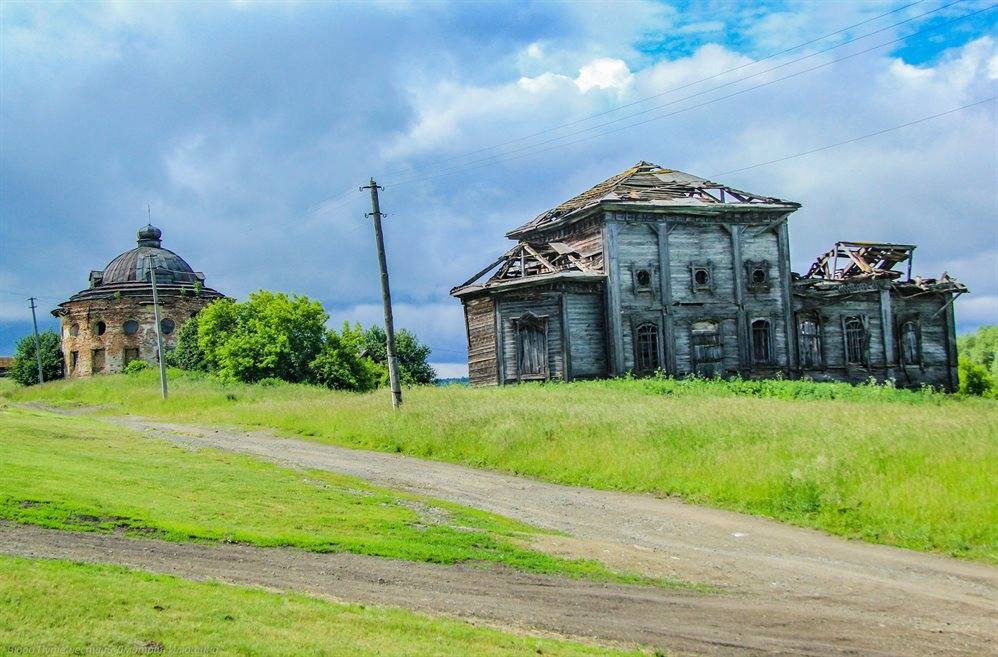 Ульяновская область новые. Церковь Ротонда Барышский район. Смольково Ульяновская область Церковь. Церковь в селе Смольково Ульяновская область. Заброшенная Церковь село Смольково Ульяновская.