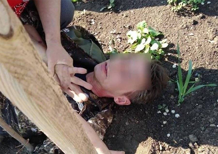 Муж похитил детей. Мужик в саду. Змеиное гнездо Ростовской полиции.