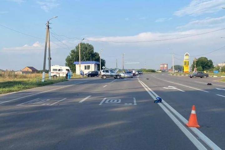 Курск км. Дорожный знак Курчатовский район Курская область. Рыльск пост ГАИ. Рыльск Курск км. Авария в Курчатове 19.04.2022 на автодороге Курск Рыльск.