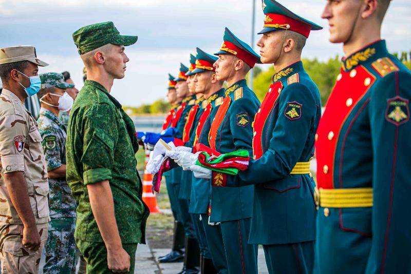 Военном 2021. Армейские игры 2021 Острогожск. Армейские игры 2019 Острогожск. Мастера автобронетанковой техники 2021 Острогожск. АРМИ-2021 армейские международные конкурсы.