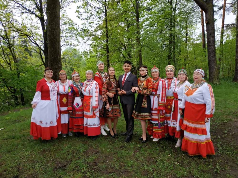 Московский чувашские. Смирнова Лира Петровна Чувашия. Чуваши в Москве. Национальная культура чувашей. Национальный по музыкк.