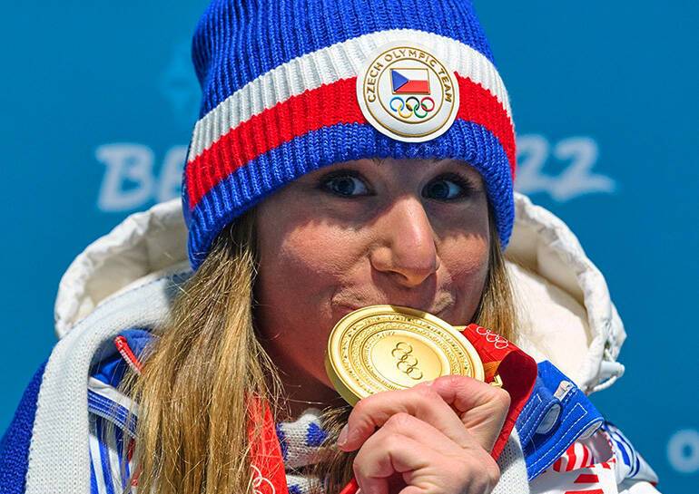 Сколько получают олимпийские чемпионы. Чешский спортсмен. Российская сноубордистка на Олимпиаде. Национальный спорт России.