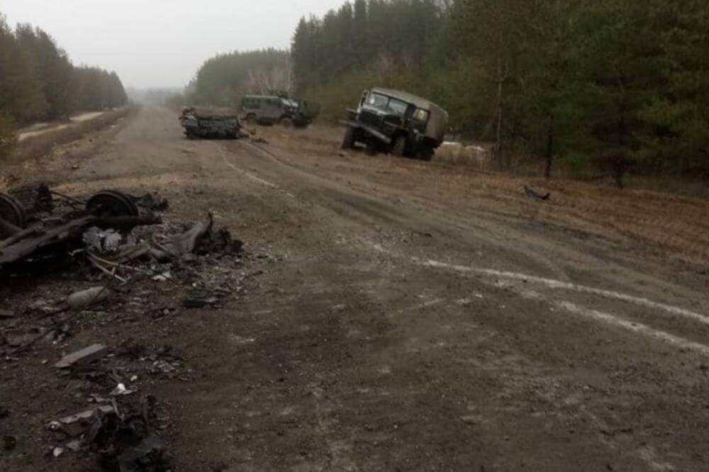 Потери российских войск. Разбитая Военная колонна. Разбитая колонна февраля. Разбитая колонна РФ на Украине под Харьковом.