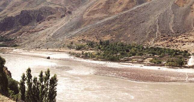 Памир 5. Река Пяндж в Таджикистане. Река Пяндж Афганистан. Река Панч в Таджикистане. Пяндж (посёлок).