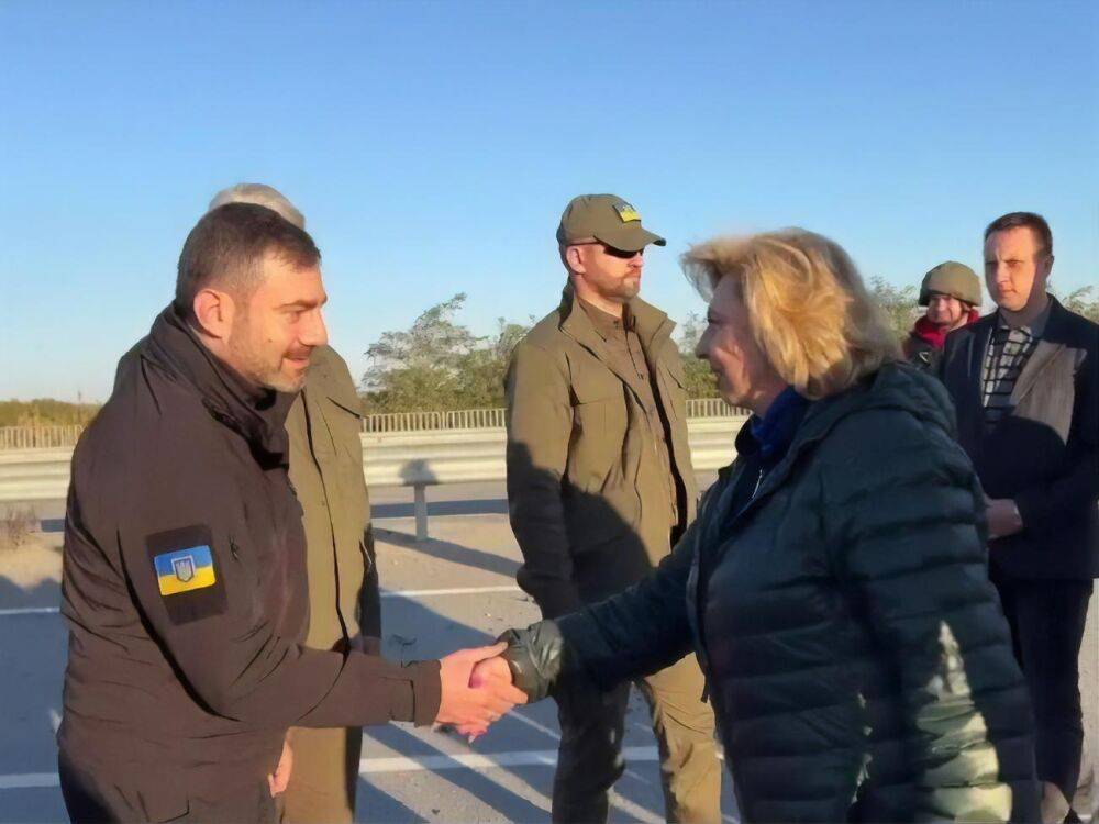 Планшет разделился на две части айфон как переделать