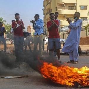 Омар Аль-Башира - Абдель Фаттах Аль-Бурхан - В результате военного поворота в Судане пострадали 140 человек, есть погибшие - reporter-ua.com - Судан