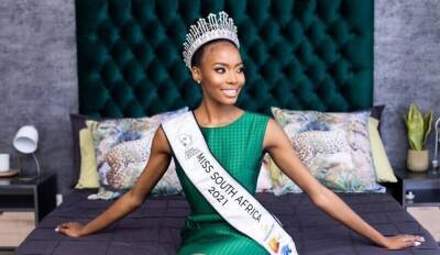 Королеву красоты ЮАР затравили в Сети за участие в конкурсе «Мисс Вселенная» в Израиле - rusjev.net - Израиль - Юар - Эйлат