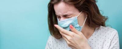 Чихание и кашель могут быть симптомами коронавируса у вакцинированных - runews24.ru