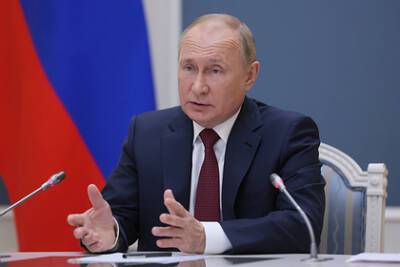 Владимир Путин - Путин поручил выделить средства на повышение зарплат бюджетникам - lenta - Россия