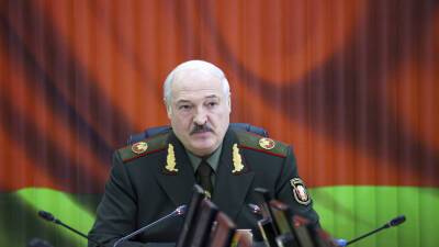 Александр Лукашенко - Борис Ельцин - Лукашенко заявил о рабочей готовности почти всех пусковых площадок для ядерных МБР в стране - russian - Россия - США - Белоруссия - Польша