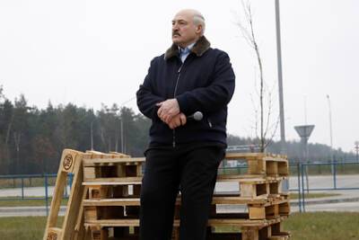 Александр Лукашенко - Лукашенко назвал чеченцев организаторами доставки мигрантов к границе - lenta - Россия - Украина - Белоруссия - Минск