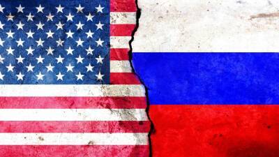 Владимир Путин - Путин: В 90-е спецслужбы США в России лезли везде, даже на ядерные предприятия - mir24.tv - Россия - США
