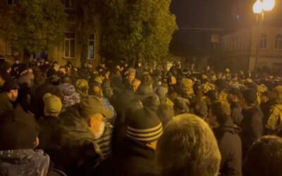 Аслан Бжания - Девять часов продолжался штурм абхазского парламента - bloknot.ru - Сочи - Грузия - Апсны