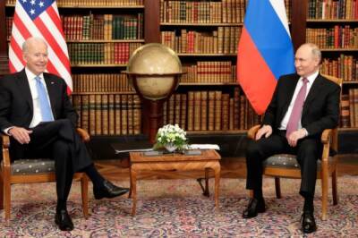 Владимир Путин - Дмитрий Песков - Джозеф Байден - Песков заявил, что Путин и Байден проведут звонок по видеосвязи 7 декабря - aif - Россия - США - Украина - Reuters