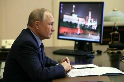 Владимир Путин - Путин осудит ситуацию на белорусско-польской границе с Международной федерацией обществ Красного Креста - pnp - Россия - Белоруссия - Польша
