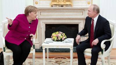 Владимир Путин - Ангела Меркель - Олафом Шольцем - Путин поблагодарил Меркель за многолетнее плодотворное сотрудничество - russian - Россия - Германия