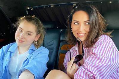 Ян Абрамов - Алсу поздравила младшую дочь Микеллу с днем рождения и поделилась редкими фото: "Озарила нашу семью" - skuke.net - Новости