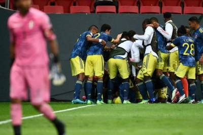 Луис Диас - Хуан Куадрадо - Колумбия обыграла Перу в матче за третье место Кубка Америки. ВИДЕО - sport.ru - Колумбия - Бразилия - Аргентина