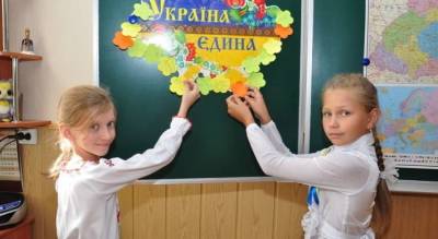 Пилип Орлик - Тему первого урока в школах 1 сентября озвучили в МОН - lenta.ua - Украина - Школа