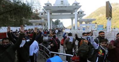 Нарендра Моди - Порядка 12 паломников стали жертвами давки в Индии - ren.tv - Индия