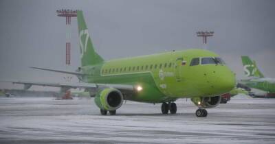 "Провалившийся" лайнер S7 отправили в полет со снегом на фюзеляже - ren.tv - Новосибирск - Иркутск - Магадан - Магадан