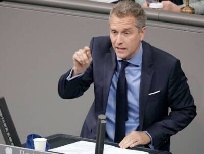 Депутат бундестага: Евросоюз защищает свой рынок от "Спутника V" - newsland.com - Россия - Германия - Европа