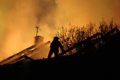 Сегодня ночью в Ульяновской области случился пожар в жилом доме - ulpravda.ru - Россия - Ульяновская