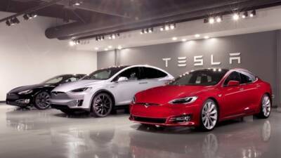 Илона Маску - Российские владельцы электромобилей Tesla пожаловались на сложности с сервисом - usedcars.ru - Россия - США - Москва