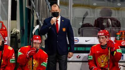 Сергей Зубов - Зубов рассказал, за что молодёжная сборная России была снята с самолёта - russian - Россия - Канада