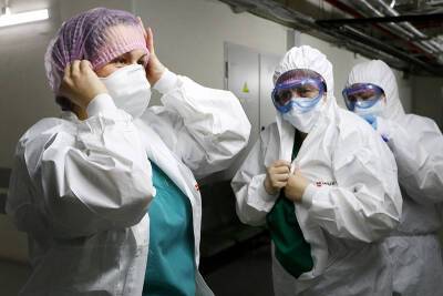 В России выявили 38850 новых случаев коронавируса - tvc.ru - Москва - Россия - Санкт-Петербург
