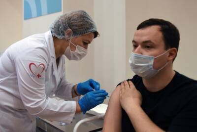 Инфекционист Никифоров назвал бредовым вакцинирование от COVID-19 каждые три месяца - govoritmoskva - Москва - Россия