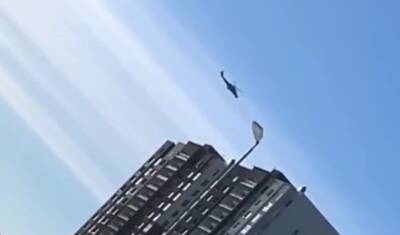 Жители Тюмени заметили военные вертолеты над Плеханово - nashgorod.ru - Украина - Казахстан - Екатеринбург - Тюмень - Боровский