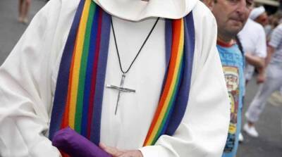Ничего святого: в Германии священники и пасторы признают себя гомосексуалами - news-front.info - Германия - Рим