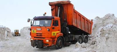 Более 15 тысяч тонн снега вывезли с улиц Петрозаводска за неделю - stolicaonego.ru - Петрозаводск - республика Карелия