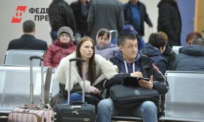 Российские туристы спят на ленте багажа, дожидаясь вылета из Стамбула - fedpress.ru - Москва - Стамбул
