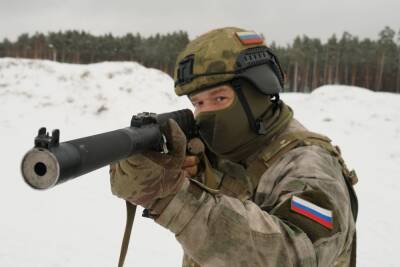 Псковские «гепарды» поупражнялись в стрельбе из автомата и пулемёта - mk-pskov.ru - Псков