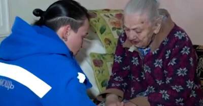 Медики совершили пеший марш-бросок ради спасения 100-летней бабушки - ren.tv - Краснодарский край