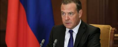 Дмитрий Медведев - Касым-Жомарт Токаев - Медведев считает главной причиной протестов в Казахстане разрыв в доходах - runews24.ru - Казахстан