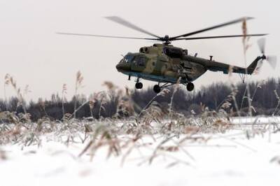 При жесткой посадке вертолета Ми-8 в Ульяновской области погиб один человек - argumenti.ru - Россия - Ульяновская - Минобороны