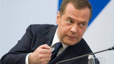 Дмитрий Медведев - Максут Шадаев - Медведев предупреждает, что запрет криптовалюты в России может иметь противоположный эффект, поскольку оппозиция выступает против предложения - smartmoney.one - Москва - Россия - Москва