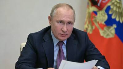 Владимир Путин - Константин Чуйченко - Путин одобрил идею увеличения мест для принудительных работ вместо сроков в колониях - russian - Россия