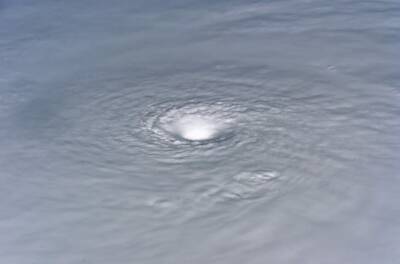 Ученые хотят бороться с ураганами с помощью пузырьков в океане и мира - cursorinfo - Норвегия