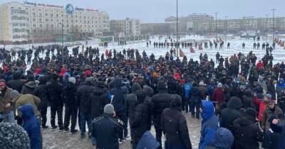 В Казахстане протестующие против цен на газ требуют отставки президента и правительства (видео) - focus.ua - Украина - Казахстан - Мангистауская обл. - Протесты